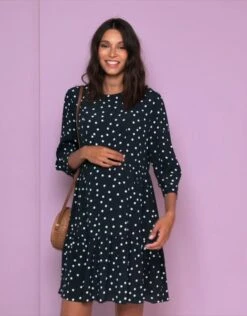 Seraphine Robe Grossesse Et Allaitement à Pois – Vert Foncé -Seraphine 1182224935 618a63ad231aec97aa7480fd53040d6b677df936d0c8dc40fe9e2663364af47b d 640