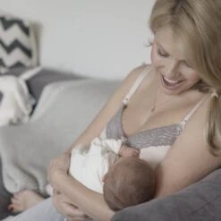 Seraphine Soutien-gorge Allaitement Et Grossesse Sans Armatures - Rose Poudré/Mocha -Seraphine 774774985 9e93b00f16d7609c207eb2276c18e298888e0c0ce7e750ca9bf456ffdd24515f d 640