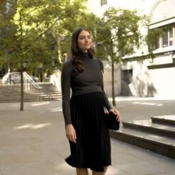 Seraphine Robe Grossesse Et Allaitement Plissée – Gris Anthracite -Seraphine 955597508 b828f7805f9071abc810ed8f277d304c935ccd38071cfa56ca3486bee674ce32 d 640