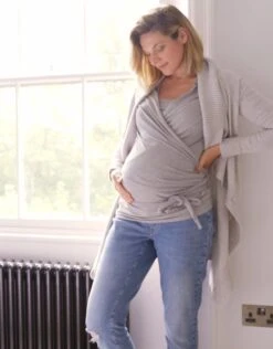 Seraphine Haut Contact Peau à Peau En Coton Manches Longues - Gris -Seraphine 961160278 2610e854544a946a839d06caa04e5851264fbfb86afd588c6480b35d99493411 d 640