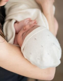 Seraphine Bonnet Bébé Tricoté En Coton Et Cachemire - Blanc Ivoire -Seraphine Bobby Cream 03 V1