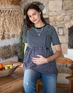Seraphine T-shirt Ajusté De Maternité à Allaitement à Rayures Bleu Marine Et Blanc -Seraphine Camryn Navy 04 V2
