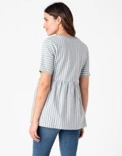 Seraphine T-shirt Ajusté De Maternité à Allaitement à Rayures Vert Sauge Et Blanc -Seraphine Camryn Sage 06 V2