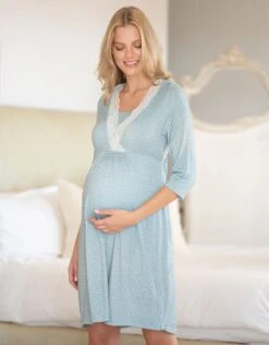 Seraphine Chemise De Nuit De Maternité à Allaitement Bordée De Dentelle Sauge Et à Pois Blancs -Seraphine Cerys Sage 03 V2