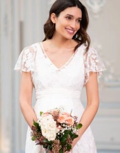 Seraphine Robe En Dentelle Florale De Grossesse à Allaitement Blanche à Fleurs -Seraphine Diane White 07 V2