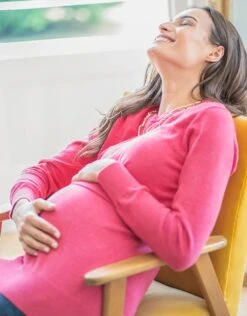 Seraphine Pull Grossesse Et Allaitement à Rabat En Coton – Cerise -Seraphine ELYN PINK 03 V4