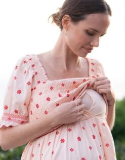 Seraphine Robe Grossesse Et Allaitement En Coton à Broderies Roses -Seraphine Jessa Rose 05 V2