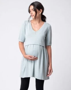 Seraphine Tunique Smockée De Grossesse Et D'allaitement Vert Sauge à Col En V -Seraphine Keira Sage 03