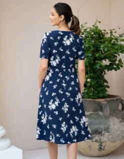 Seraphine Robe De Grossesse Et D'allaitement à Imprimé Fleuri Bleu Marine Et Blanc -Seraphine Lisanne Navy 08 V3