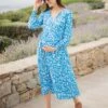 Seraphine Robe Grossesse Et Allaitement Mi-longue Bohème Bleue Et Blanche à Fleurs -Seraphine Margaux Blue 01 V5