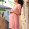 Seraphine Robe De Grossesse à Allaitement En Broderie Anglaise Rose -Seraphine Orla Rose 01
