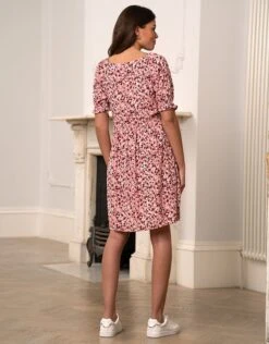 Seraphine Robe De Grossesse Et D'allaitement à Imprimé Fleuri Rose Froncé -Seraphine Roxie Pink 05 V3