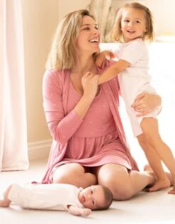Seraphine Pyjama 2 Pièces Grossesse Et Allaitement – Rose -Seraphine Westley Pink V2 05